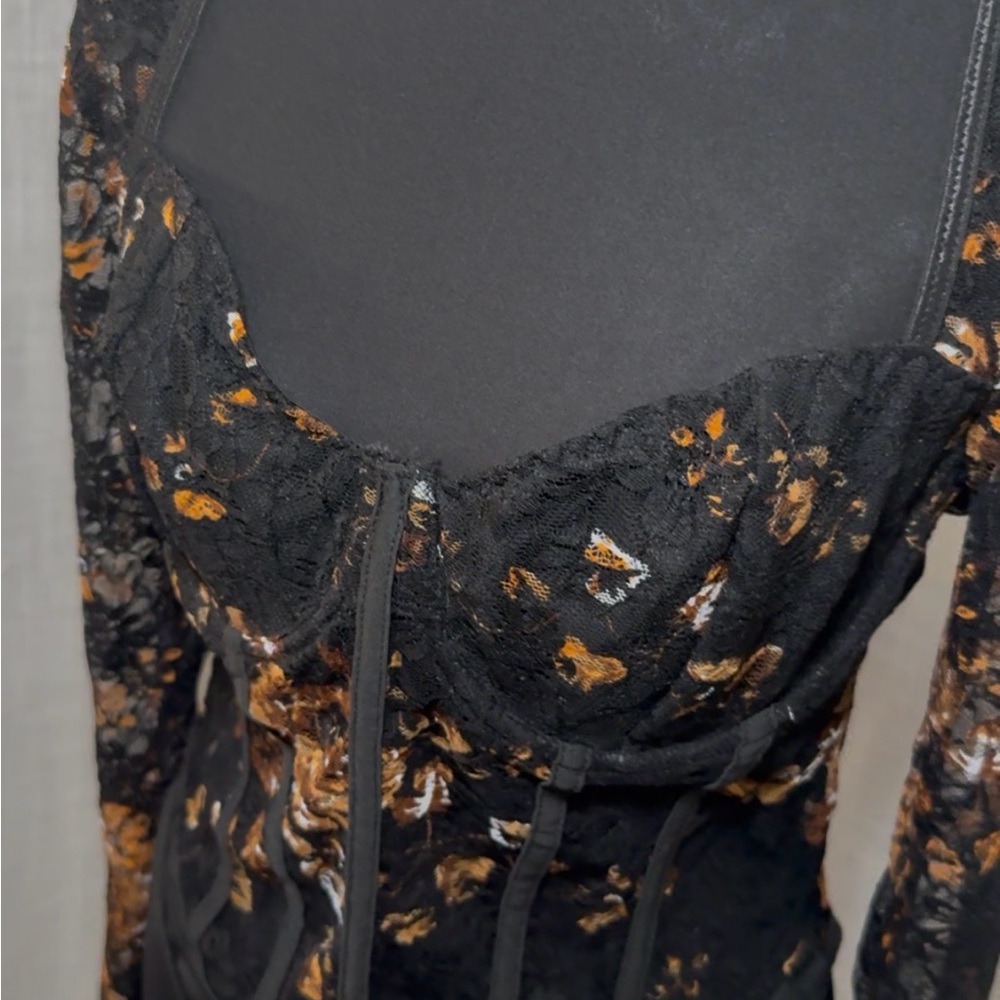 SHEIN Black, Brown, Gold Lace Corset, Sweetheart Neckline Bodysuit ~ Size M ~ - Picture 4 of 6
